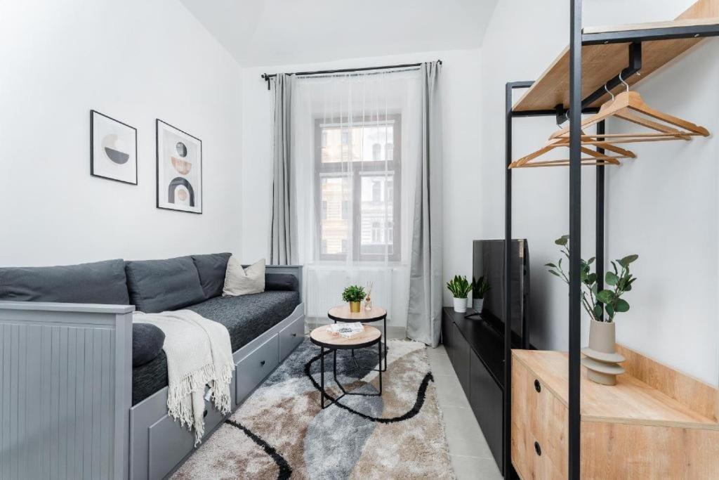 Апартаменты Nice Apartman In New Town Прага Экстерьер фото