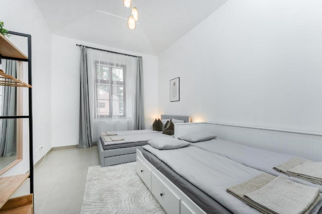 Апартаменты Nice Apartman In New Town Прага Экстерьер фото